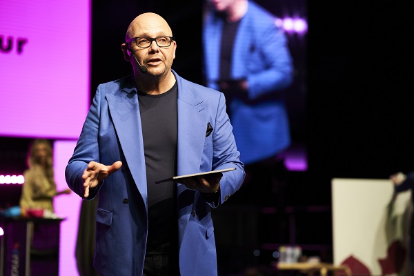 Dom lehane - www.salonbusiness.co.uk