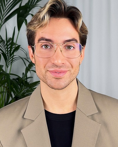 Tom Consultancy Headshot - www.salonbusiness.co.uk