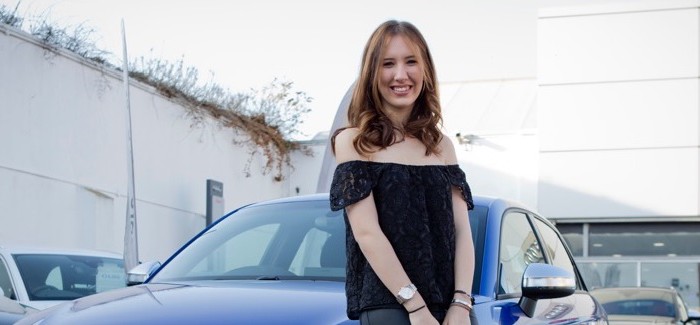 Headmasters Stylist Wins New Car!