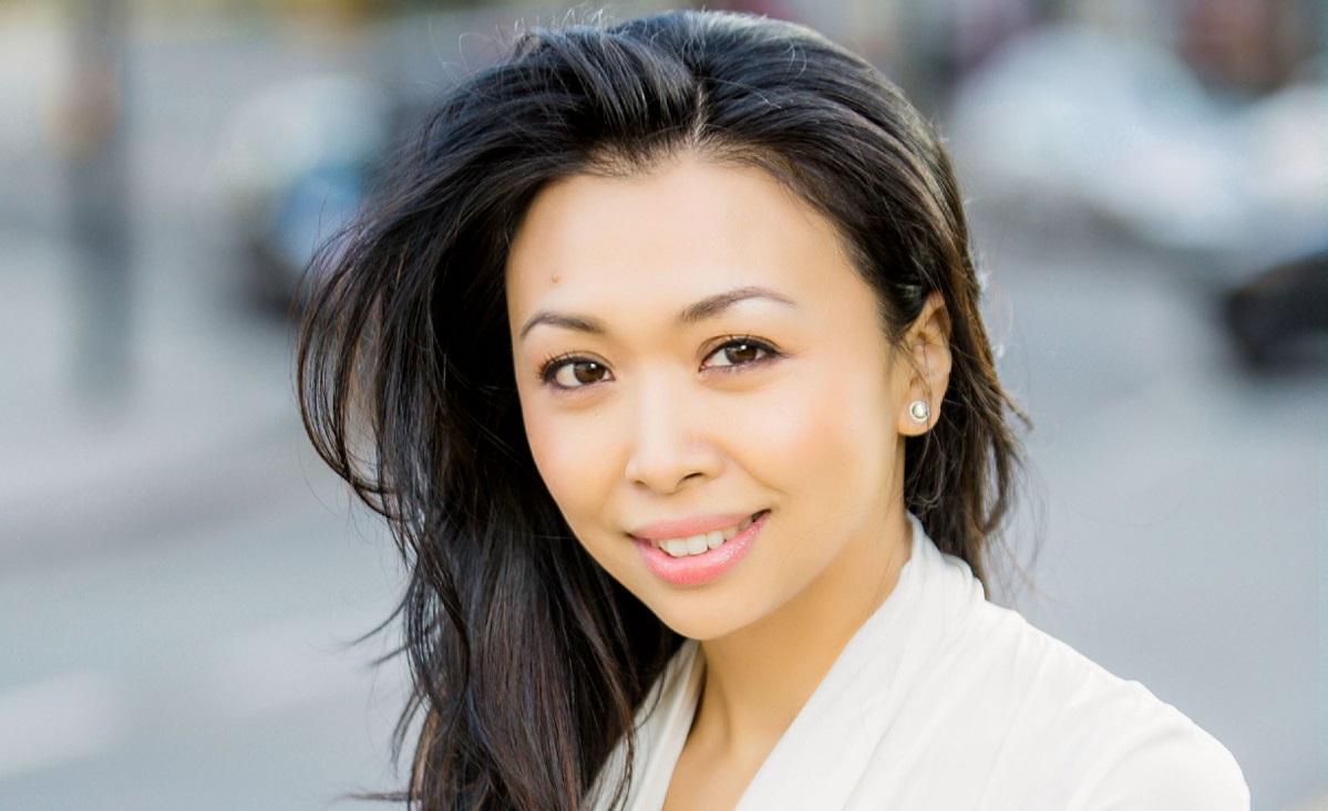 What is Seasonal Hair Loss + how to cope with it