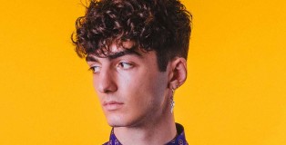 unkempt curls - www.salonbusiness.co.uk