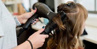 hair salon shot - www.salonbusiness.co.uk