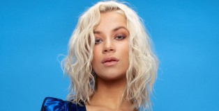 PearlyBlonde - www.salonbusiness.co.uk