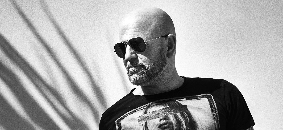 TH1 Hair how to broach the sensitive subject of hairloss