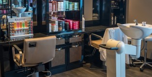 salon cover - www.salonbusiness.co.uk