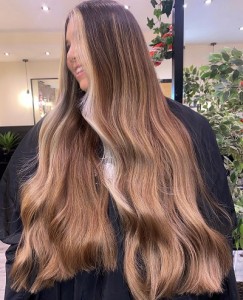 Candlelit Brunette - www.salonbusiness.co.uk