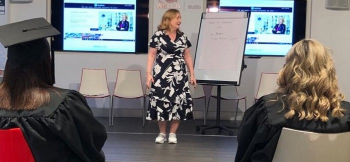 SALON BUSINESS EXPERT HOSTS FREE GLOBAL ‘2024, YOUR BEST YEAR YET’ ONLINE MASTERCLASS