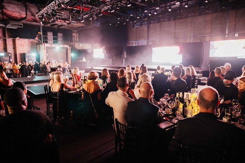 presidents night stage - www.salonbusiness.co.uk