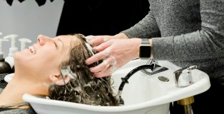 adam-winger-WDmvpGs2060-unsplash - www.salonbusiness.co.uk