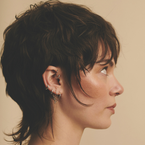 4 Mocha mousse SS25 trend